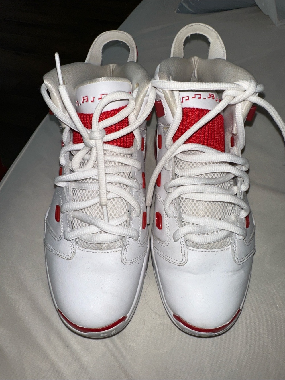 Nike Kids White and Red High-Top Sneakers (Youth) Back To School - Picture 2 of 6